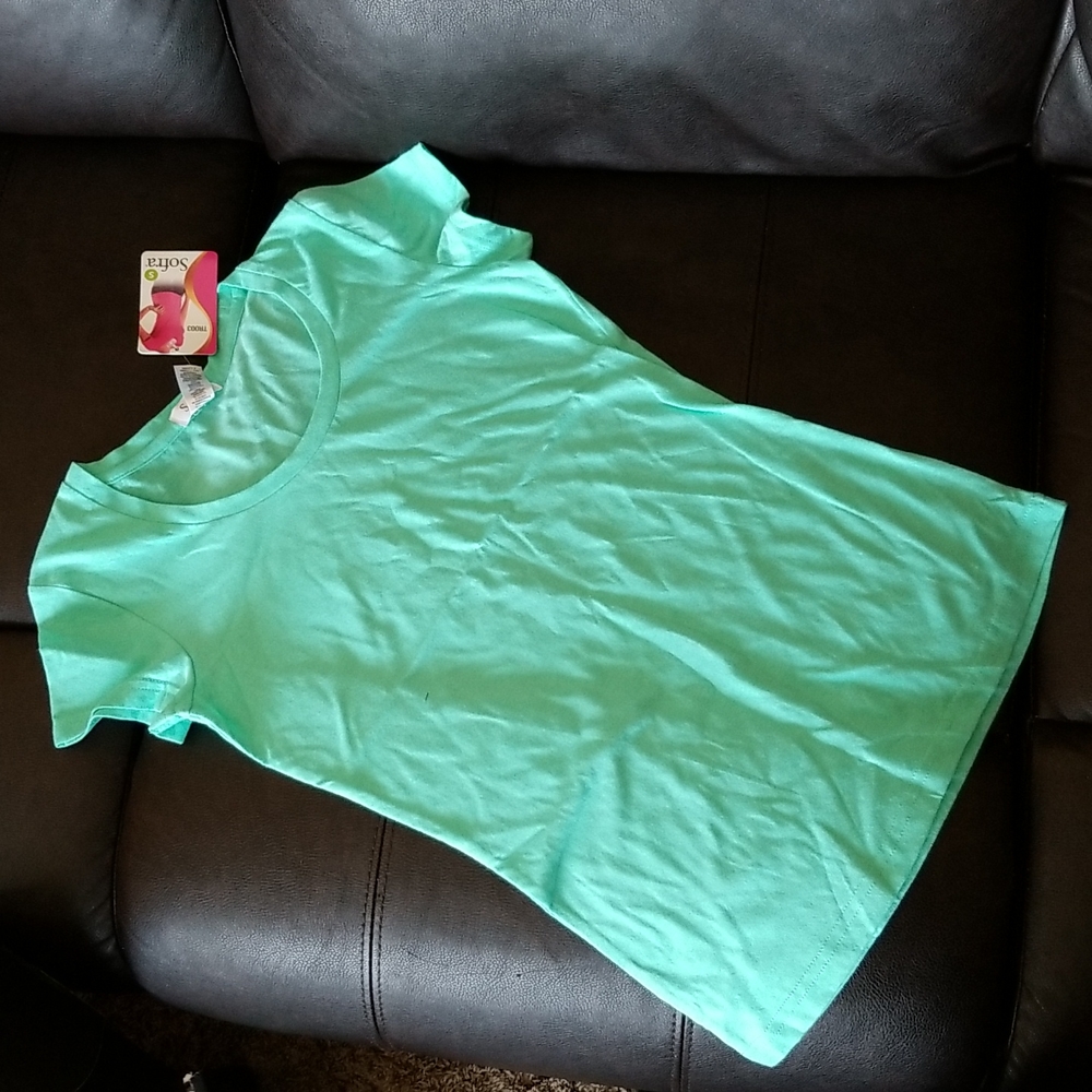 Mint green tee